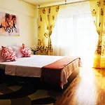 Center Unirii Square Private With View - Shared Amenities Rum i privatbostad *