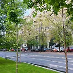 Rum i privatbostad Center Unirii Square Private With View - Shared Amenities Bukarest
