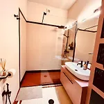 Center Unirii Square Private With View - Shared Amenities Rum i privatbostad *