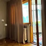 Center Unirii Square Private With View - Shared Amenities *