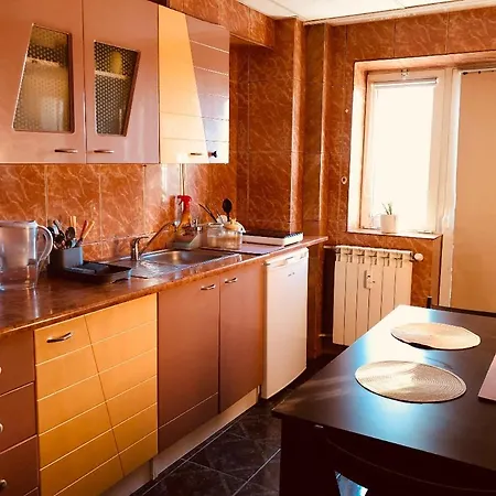 Kwatera prywatna Center Unirii Square Private With View - Shared Amenities