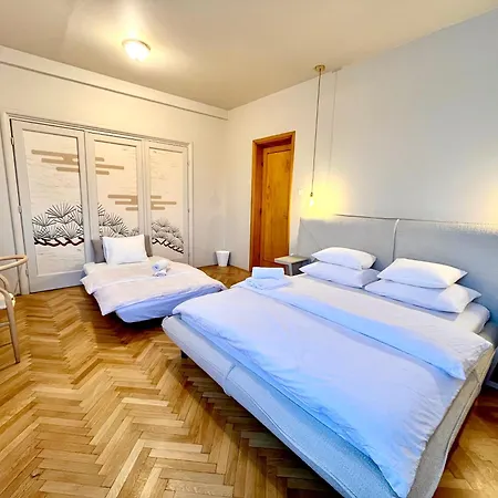 Center Unirii Square Private With View - Shared Amenities * ブカレスト