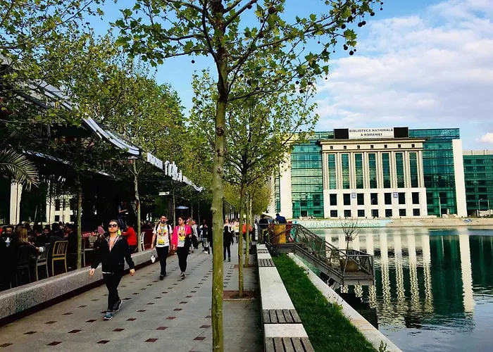 Center Unirii Square Private With View - Shared Amenities Проживание в семье