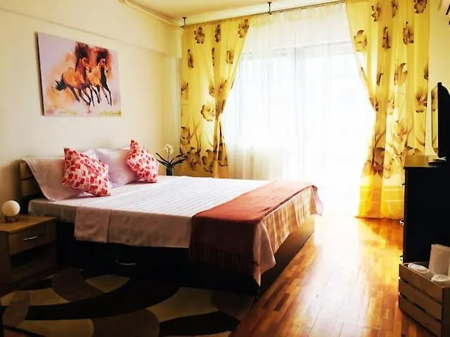 Center Unirii Square Private With View - Shared Amenities Accommodatie bij particulieren *